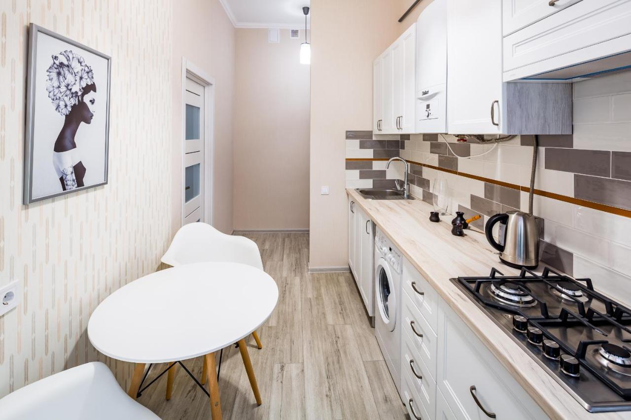 Old Town Cosy Apartment Lviv Ngoại thất bức ảnh